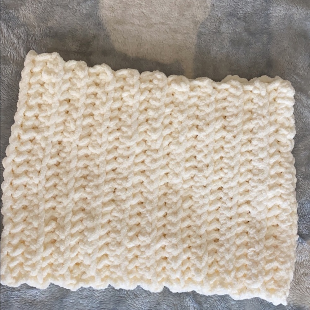 Knit eternity scarf